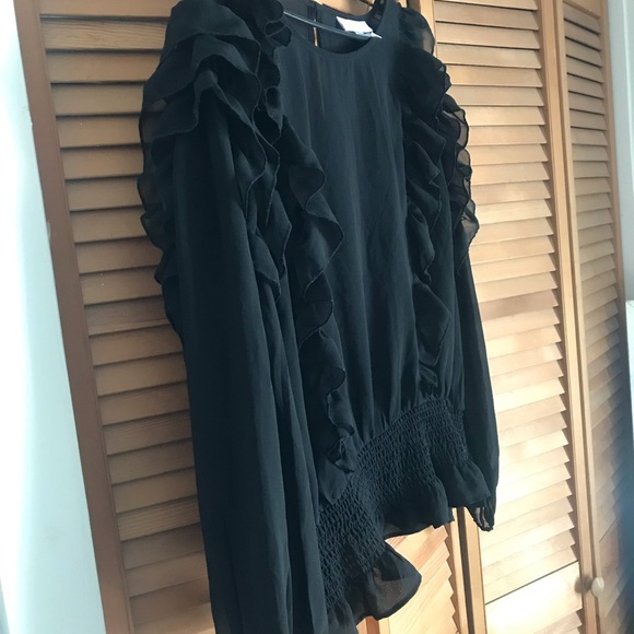 Tops - Elegant Black Ruffled Women's Top